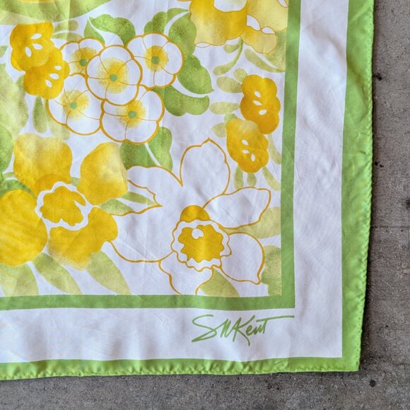 Vintage Avon Yellow Green Pink Oversized Square Scarf - Picture 4 of 9